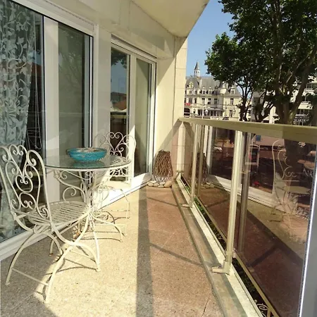Baccara - Lumineux, 150 M De La Mae-9324 Arcachon